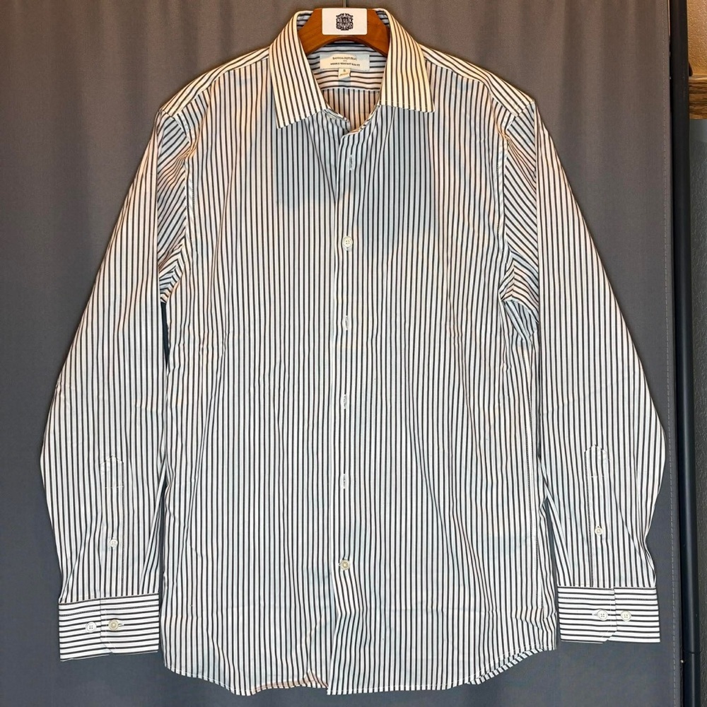 Slim Fit Men's Stripe Dress Shirt - White & Navy Brand New Without Tags